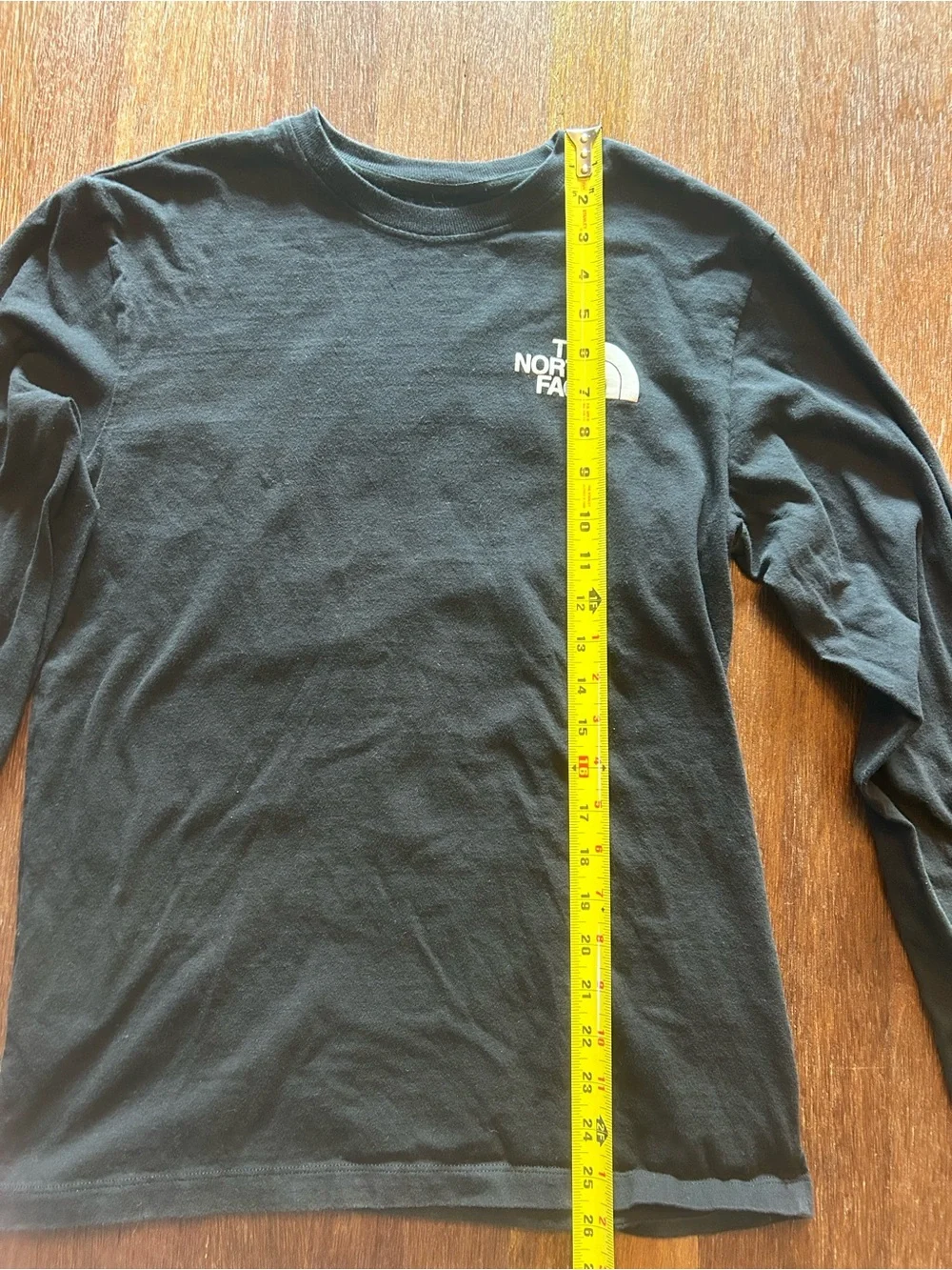 The North Face Men’s Small Black Long Sleeve Graphic Tee Back Logo